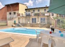 Vendita casa indipendente Montà 5 Locali 255 m2
