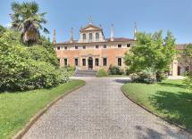 Vendita palazzo Noventa Vicentina 18 Locali 2500 m2