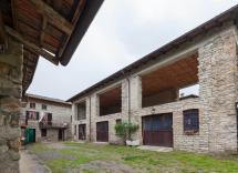 Vendita casa indipendente Zavattarello 6 Locali 200 m2